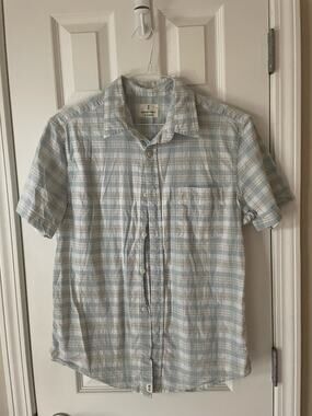 Mutual Weave Mens Button Front Short Sleeve Blouse, Size M, $12, B50